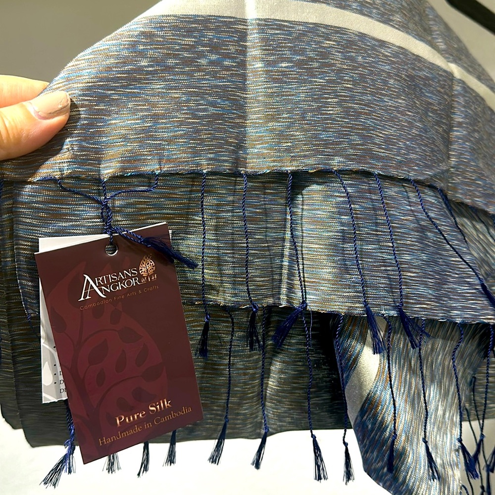 Scarf Hand-Woven 100% Pure Silk Metallic Thread Cambodian with tags